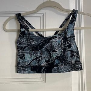 Size 4 lululemon sports bra!